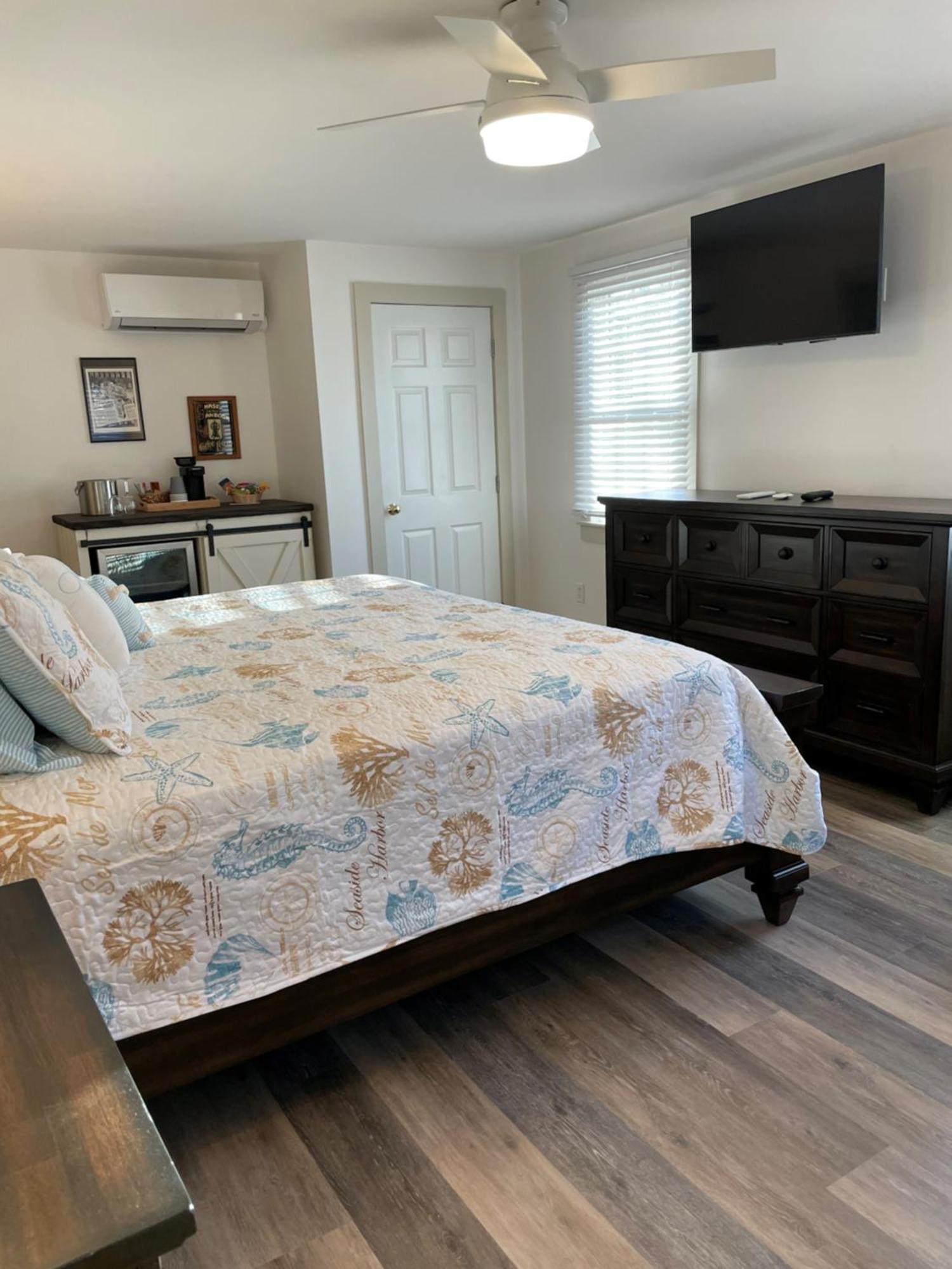 The Tern Inn Bed & Breakfast And Cottages West Harwich エクステリア 写真
