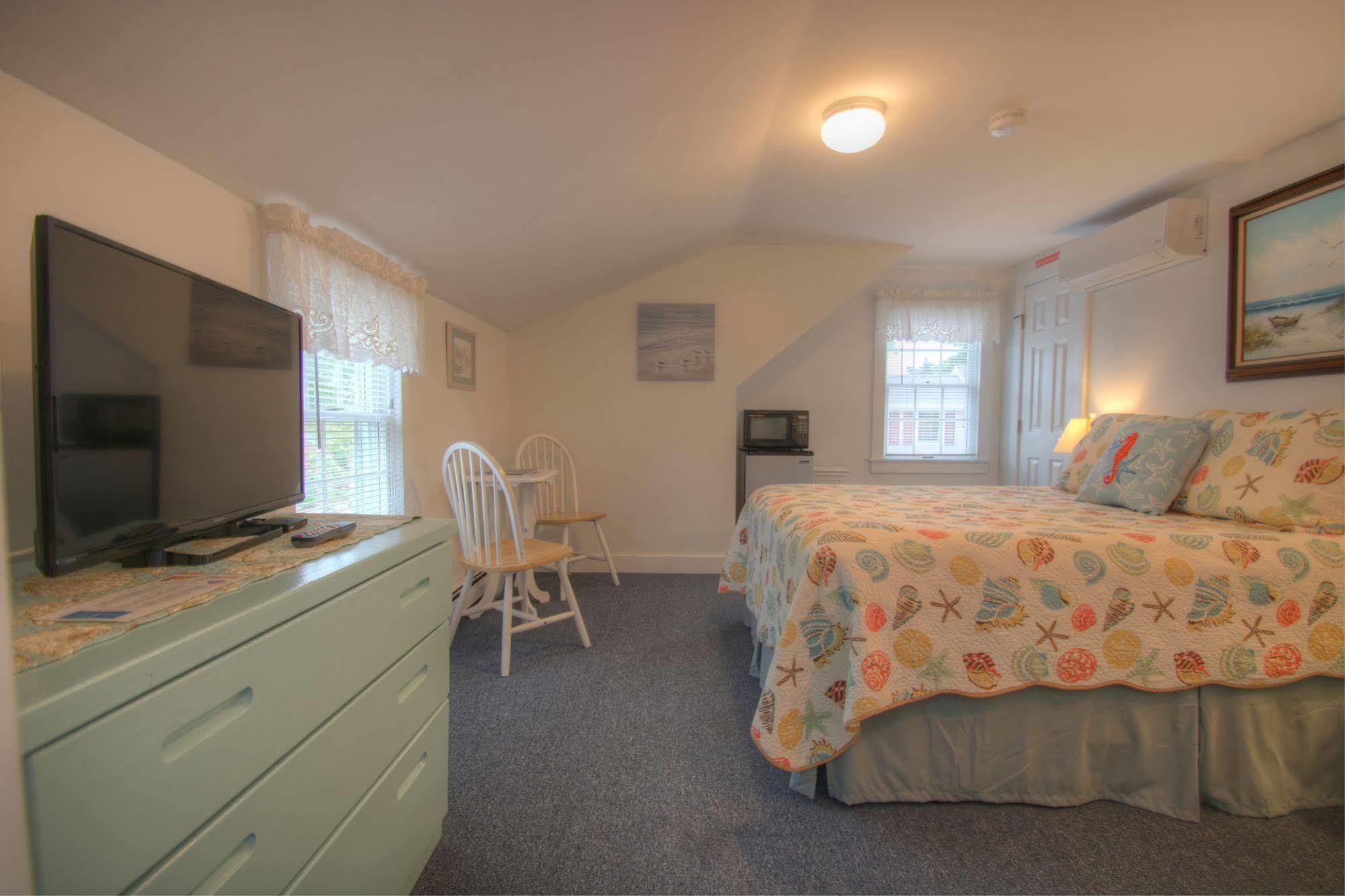 The Tern Inn Bed & Breakfast And Cottages West Harwich エクステリア 写真
